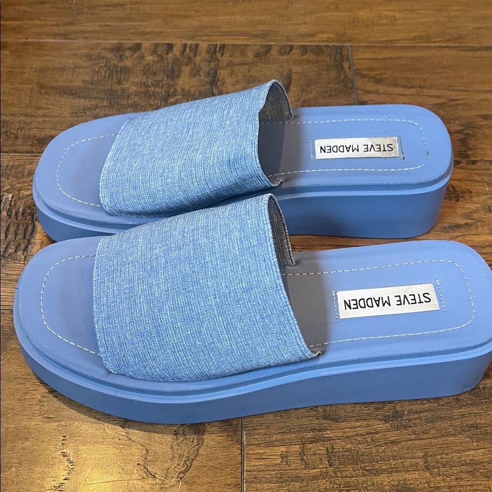 Steve Madden Gimmee Platform Wedge Sandal In Denim - Picture 4 of 4